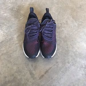 Nike Air Max 270 Oil Grey/Habanero Red Size 9.5